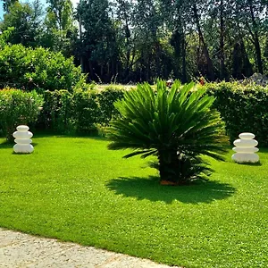 https://dependance-lazise-lago-di-garda.hotelinveneto.com