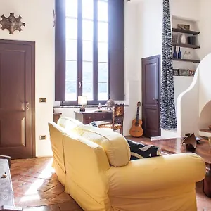 Apartment At The Pier Of - The House Of Travelers, Brienno