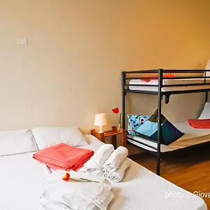  Albergue Santangela &